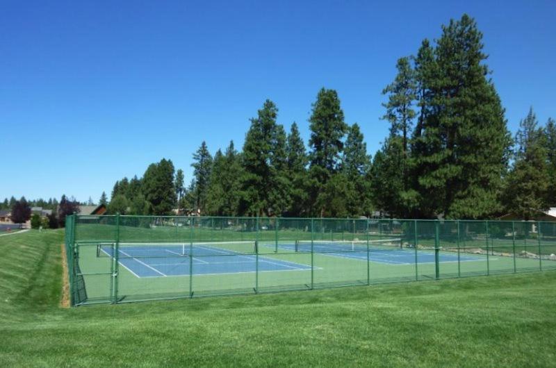 Апартаменты Riley'S Mountain View Систерс Экстерьер фото
