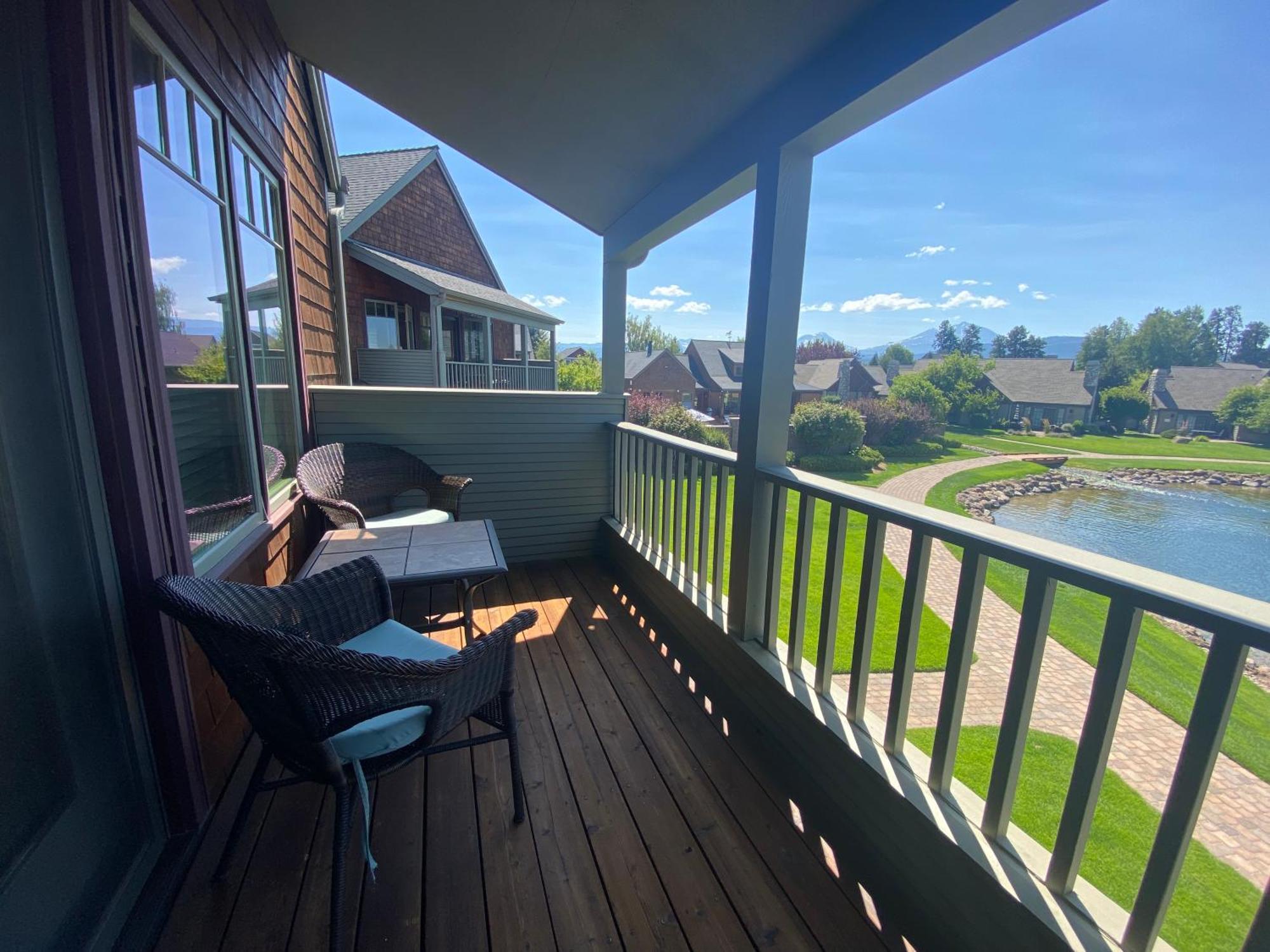 Апартаменты Riley'S Mountain View Систерс Экстерьер фото
